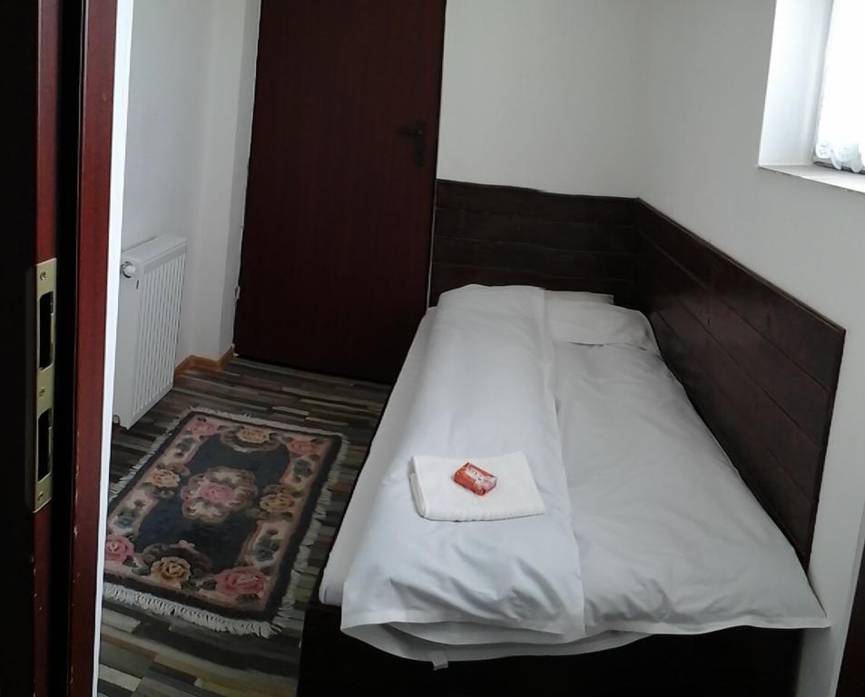 Casa Piscul Lupului Villa Pucioasa Buitenkant foto